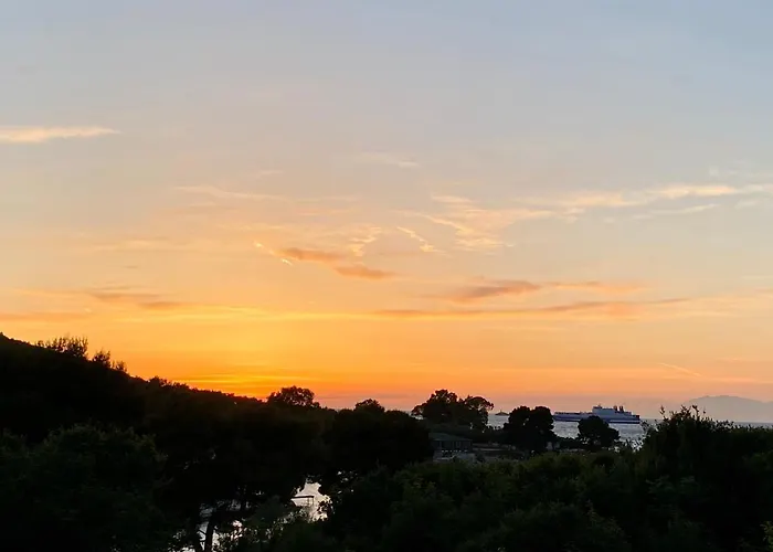 Handmade Stone Willa