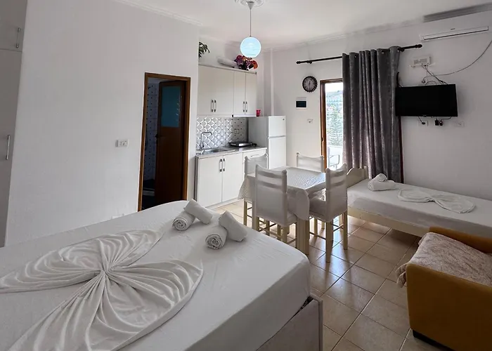 Willa Handmade Stone Ksamil